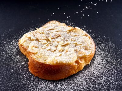 Los Santos aposta em criatividade com croissants e brioches artesanais