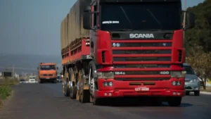 Venda de caminhões usados dispara 300% no 1º semestre