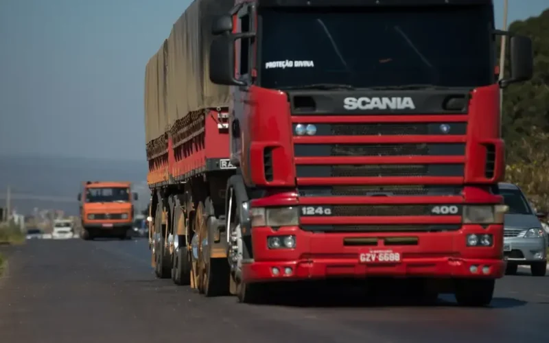 Venda de caminhões usados dispara 300% e domina mercado em 2026