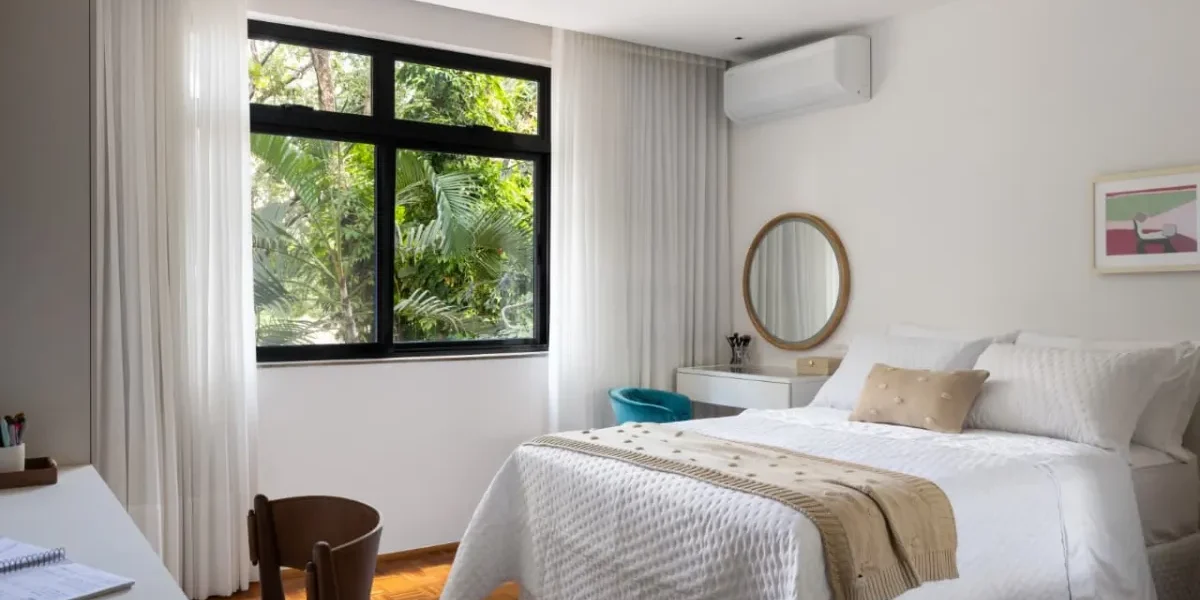 Reforma preserva memória afetiva em apartamento de 150 m²