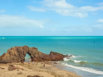 Jericoacoara: dunas, lagoas e mar no Ceará