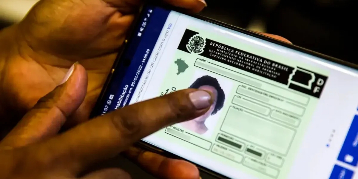 Novas regras da CNH causam 100 mil demissões e geram ação no STF