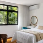 Reforma preserva memória afetiva em apartamento de 150 m²